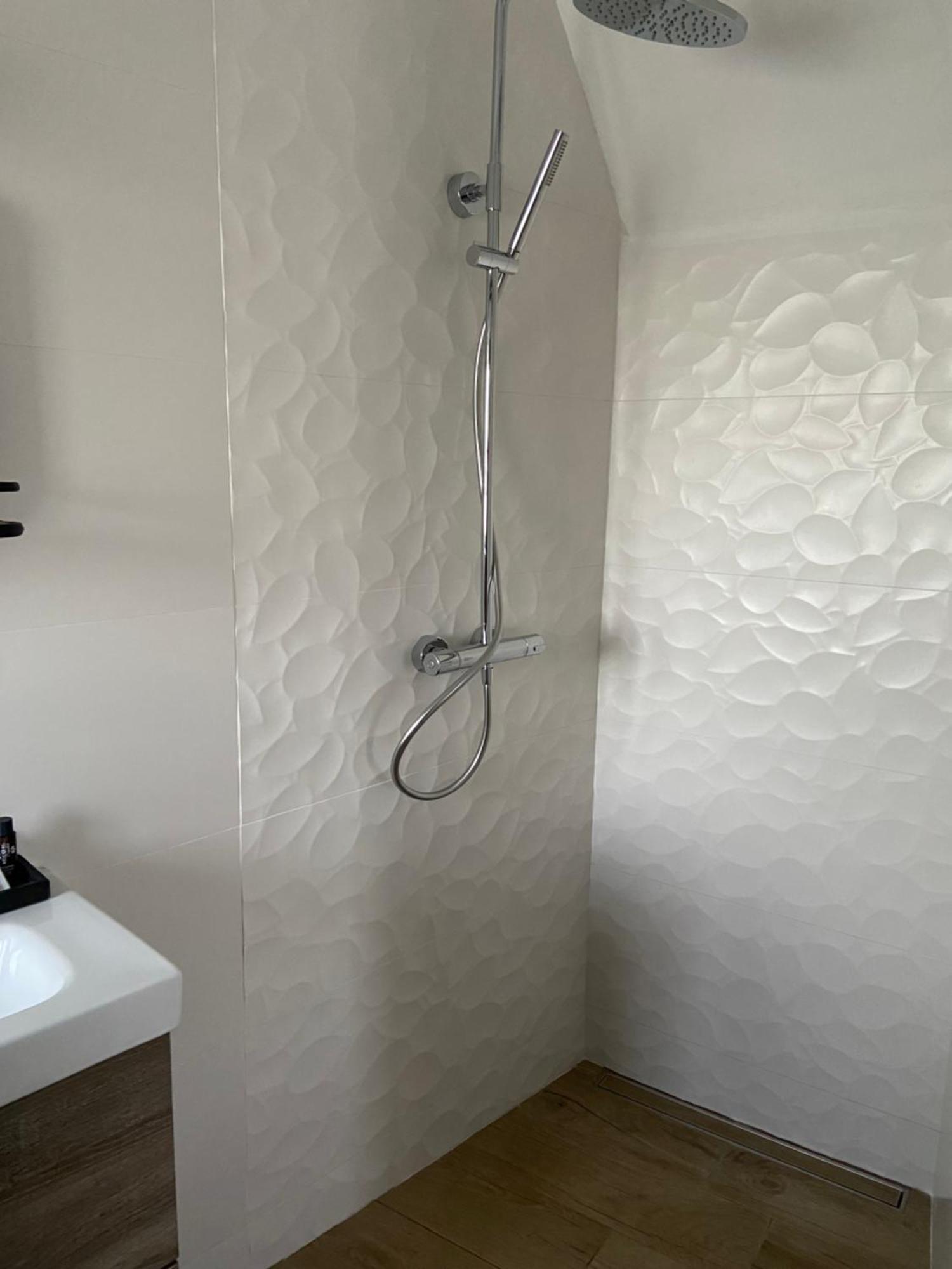La Penate Bed & Breakfast Pluduno Bagian luar foto