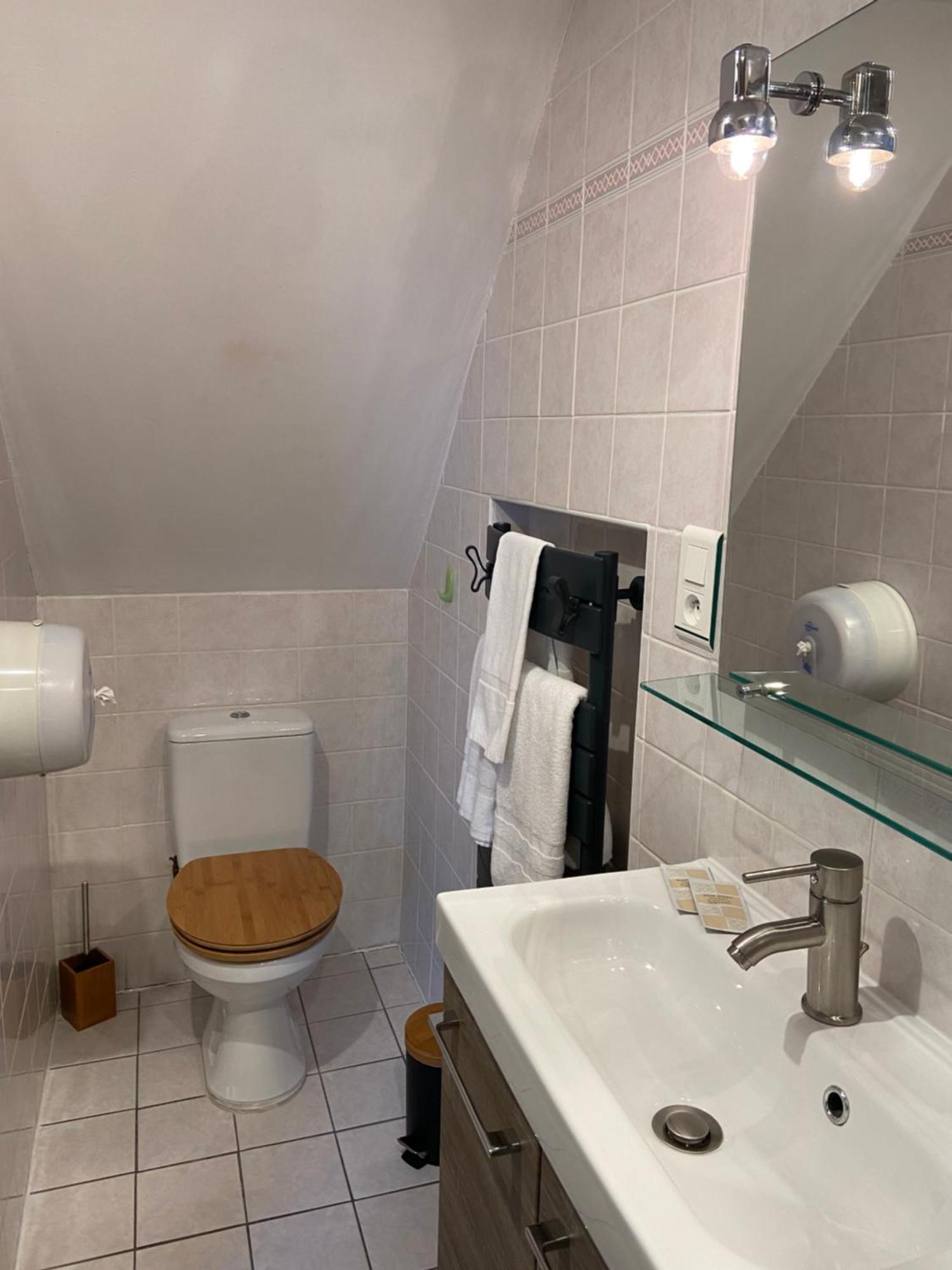 La Penate Bed & Breakfast Pluduno Bagian luar foto